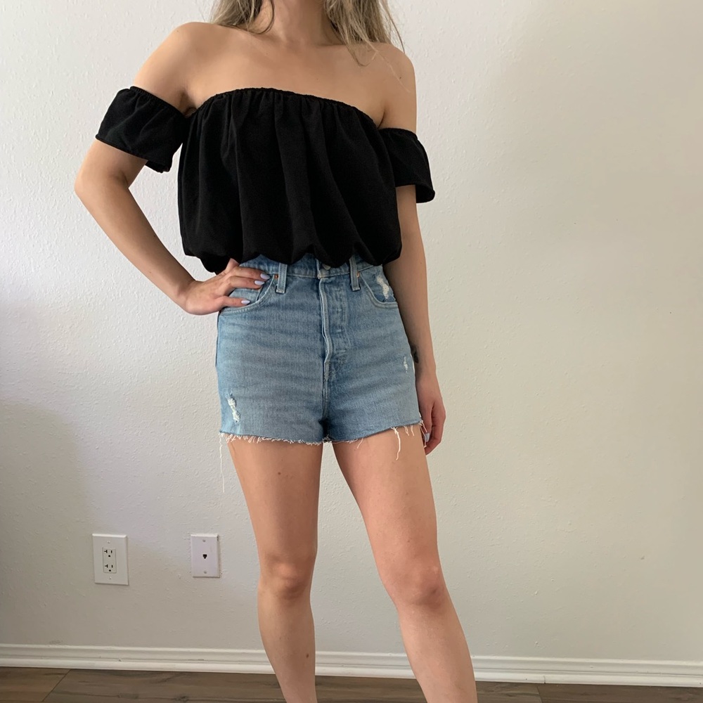 Nordstrom - Free Press brand - black croptop cinched w/ detached sleeves size S